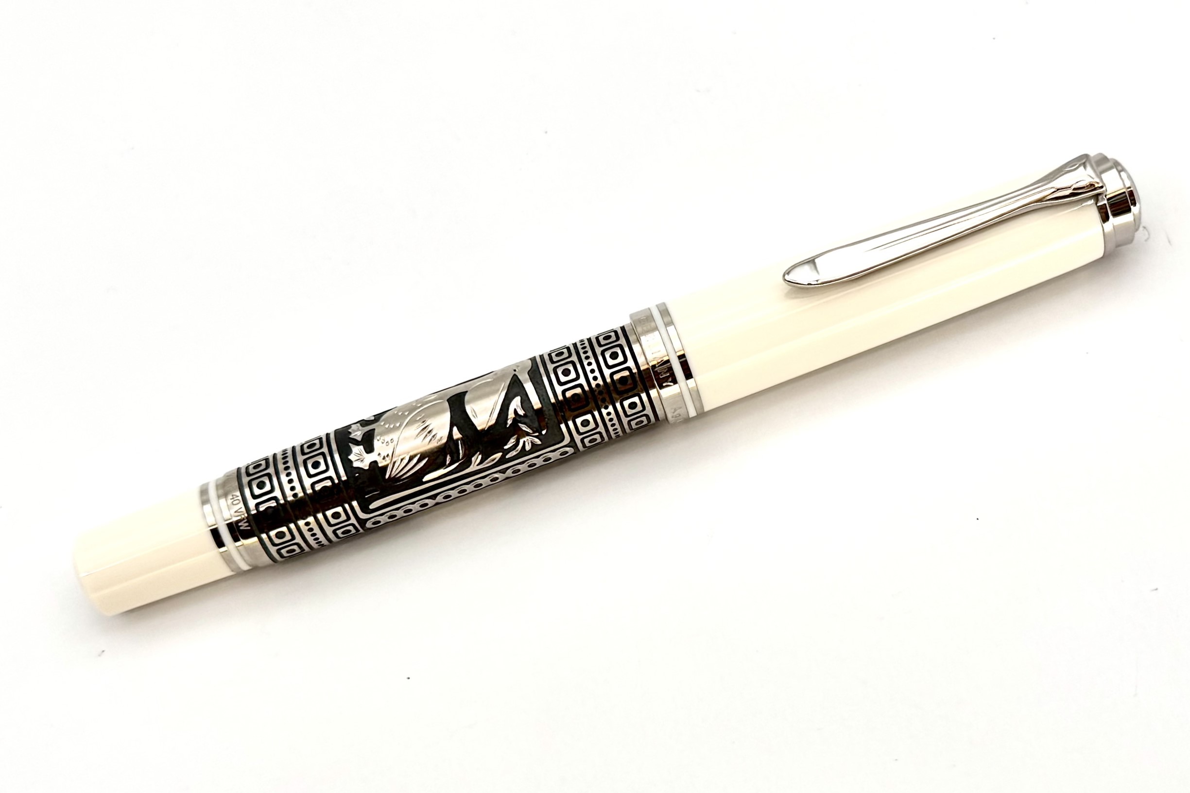 PelikanSEM910ToledoWhiteFP_D